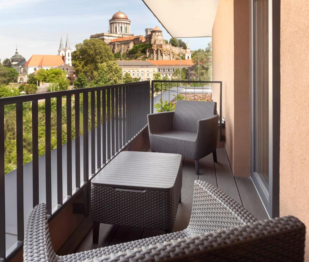 Mediterraneo Luxury Room Esztergom Exterior foto