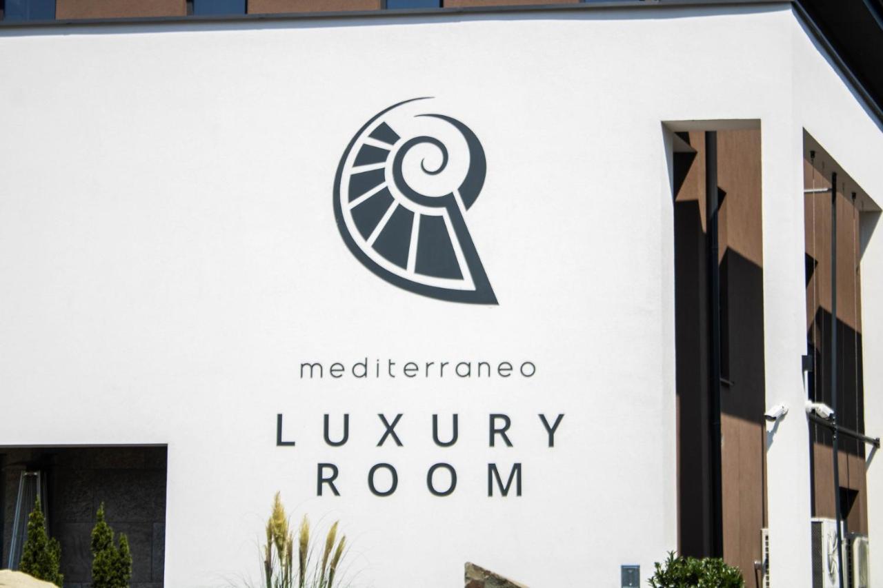 Mediterraneo Luxury Room Esztergom Exterior foto
